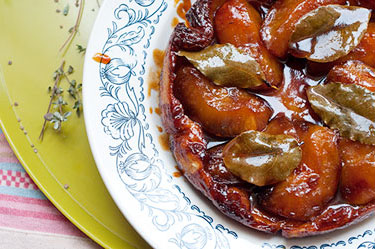 Tarte tatin w/ bay leaf